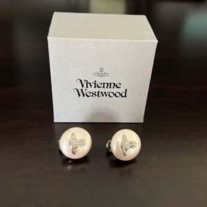 Vivienne Westwood Emmylou earrings